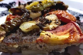 Patatesli Tepsi Kebabı Nasıl Yapılır?