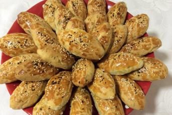 Peynirli Dereotlu Poğaça Tarifi