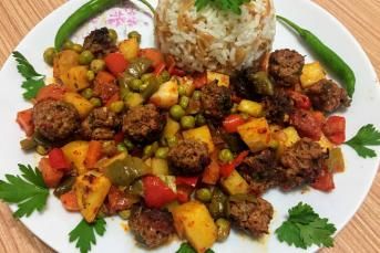 Fırında Sebzeli Misket Köfte Tarifi