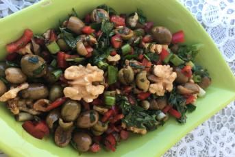Zeytin Salatası Nasıl Yapılır?