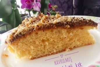 Kavrulmuş Susamlı Tahinli Bomba Kek