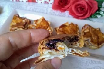 Çokokremli Börekcikler