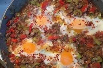 Lezzetli Şahane Kıymalı Yumurta