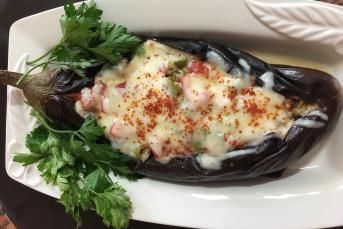 Izgarada Kaşarlı Patlıcan