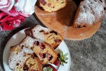 Çilekli Kek Yapımı