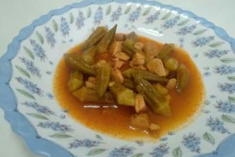 Tavuklu Enfes Bamya Yemeği