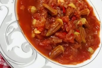 Zeytinyağlı Bamya Yemeği Tarifi