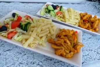 Tavuk Ve Makarna Menüsü