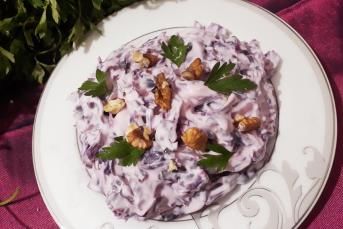 Mor Lahana Mezesi Nasıl Yapılır?