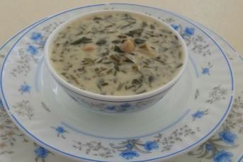 Terbiyeli Yoğurtlu Semizotu Çorbası