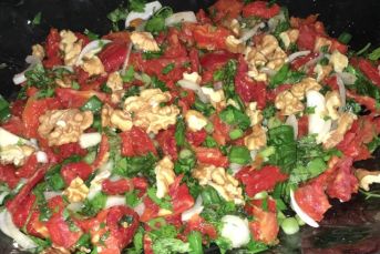 Kuru Domates Salatası Nasıl Yapılır?