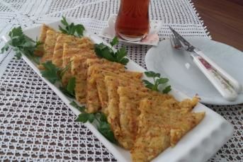 Kahvaltıya Enfes Patates Tostu