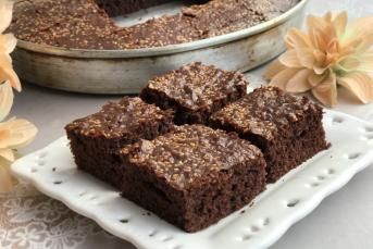 Kakaolu Susamlı Kek