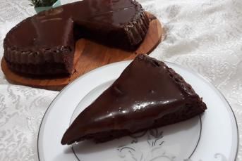 Caramio Tadında Çikolatalı Karamelli Pasta