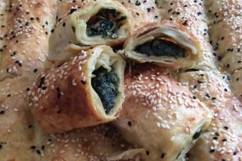 Ispanaklı Peynirli Kesme Börek