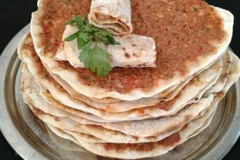 Ev Yapımı Lahmacun Nasıl Yapılmalı?