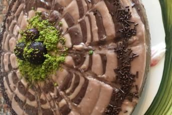 Çikolatalı Çok Hafif Pasta