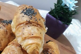 Sodayla Pişen Katmer Börek