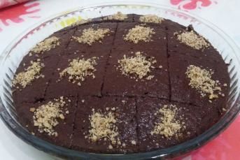 Hazır Zannedilen Fındıklı Kakaolu Kek