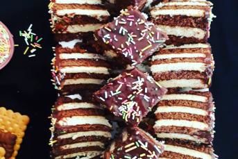 Pudingli Bisküvili Pasta Tarifi