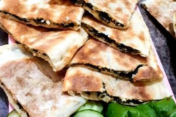 Semizotlu Yarım Ay Böreği Tarifi