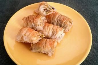 Oklavadan Büzme Baklava