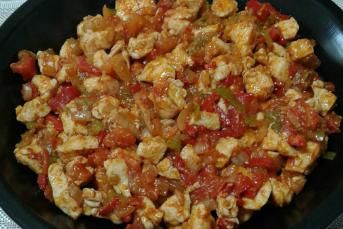 Tavuk Sote (Soğanlı)