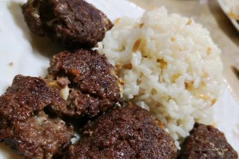 Leziz Kaşarlı Köfte