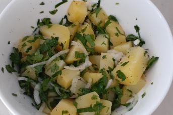 Pratik Patates Salatası