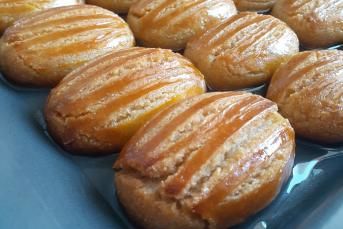 Pastaneden Farksız Şekerpare