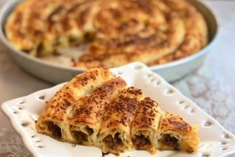 Sodalı Kıymalı Börek Nasıl Yapılır?