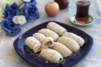 Şekli Şahane Elmalı Kurabiye Tarifi