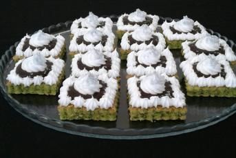 Ispanaklı Porsiyonluk Pasta