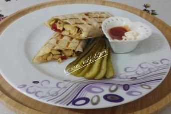 Enfes Ev Yapımı Tavuklu Dürüm