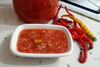 Acılı Sos (Domates Biber Turşusu)
