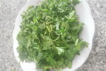 Ödem Attıran Zayıflatan Haliyle Acılı Ekşili Maydanozun En Güzel Hali