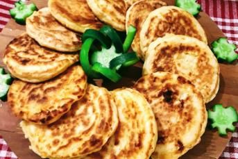 Kahvaltılık Peynirli Pankek Tarifi