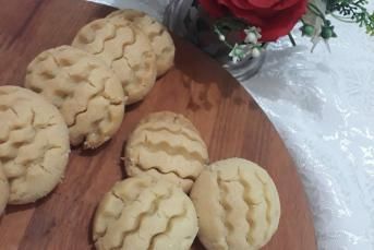 Krem Santili Tırtıklı Kurabiye