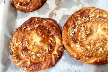 Pastane Usulü Tahinli Çörek