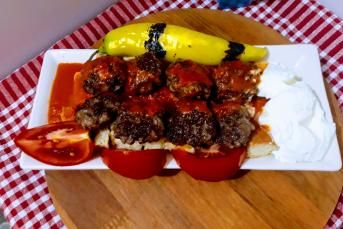 Bursa Pideli Köfte Tarifi