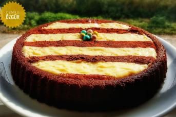 Tart Kalıbında Muhallebili Kek Tarifi