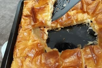 3 Gün Çıtır Kalan Peynirli Börek Tarifi