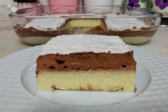 Kremşantili İrmik Tatlısı