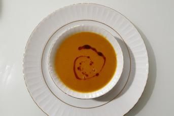 Zerdeçallı Sebzeli Mercimek Çorbası