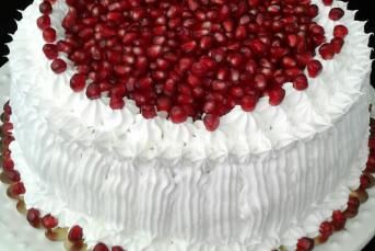 Narlı Yaş Pasta Tarifi