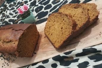 Pekmez Tahinli Çaylı Karma Kek