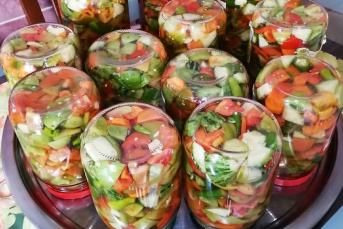 Kaynar (Sıcak) Su İle Karışık Turşu Tarifi