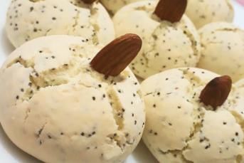 Haşhaşlı Bademli Enfes Kurabiye