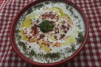 Brokoli Sapı Cacığı Tarifi