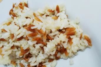 Tavuk Bulyon İle Pirinç Pilavı Yapımı